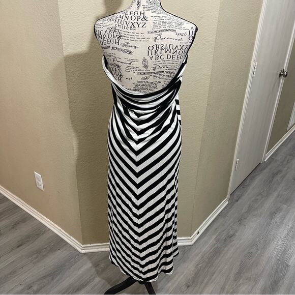 Cemi Ceri stripe strapless‎ dress OSFM - Picture 3 of 5